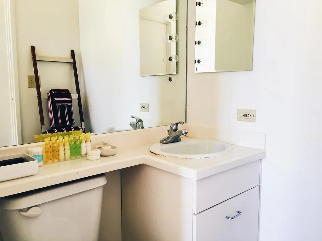 Diamond Head Beach Hotel Honolulu Apartment